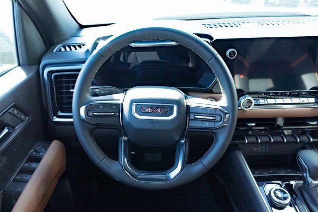 New 2026 GMC Canyon AT4 image 18