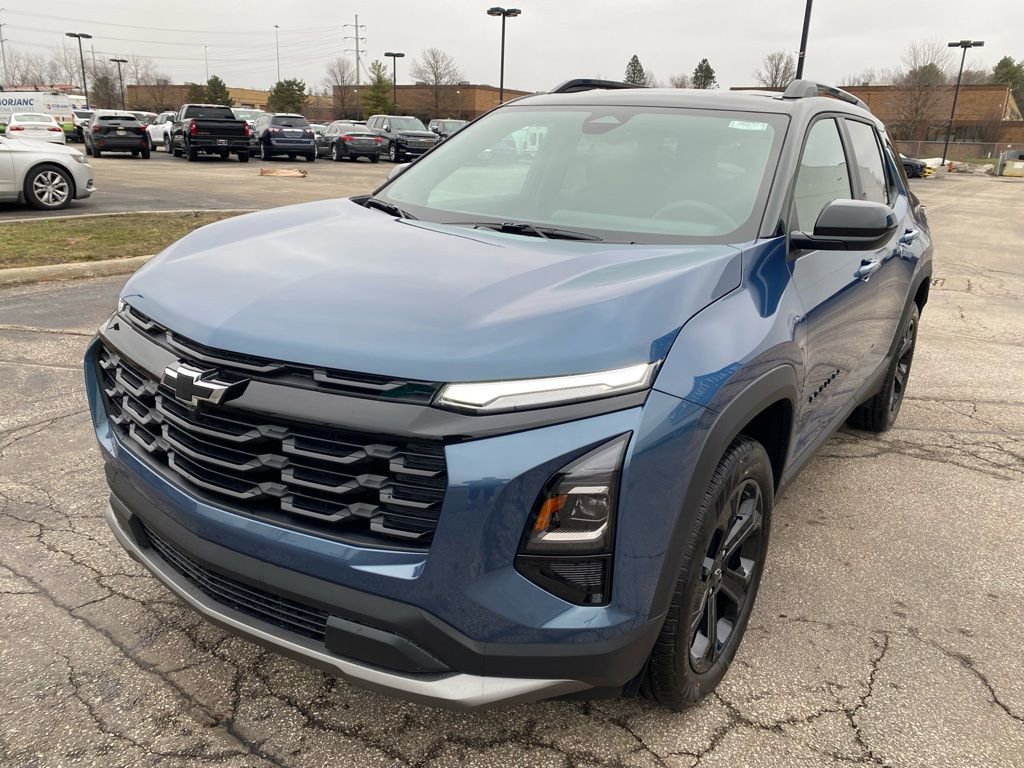New 2026 Chevrolet Equinox LT w/ Midnight Edition image 3
