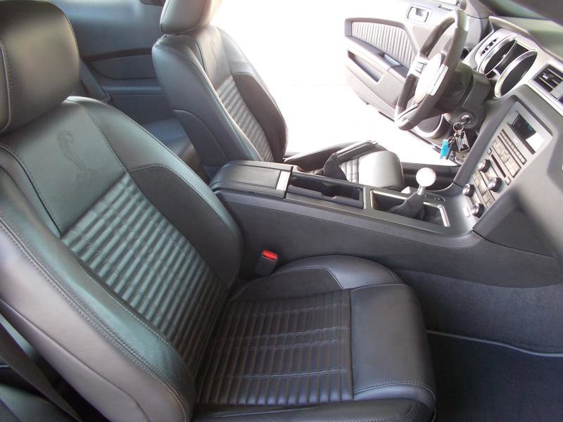 Used 2011 Ford Mustang Shelby GT500 w/ SVT Performance Pkg image 50