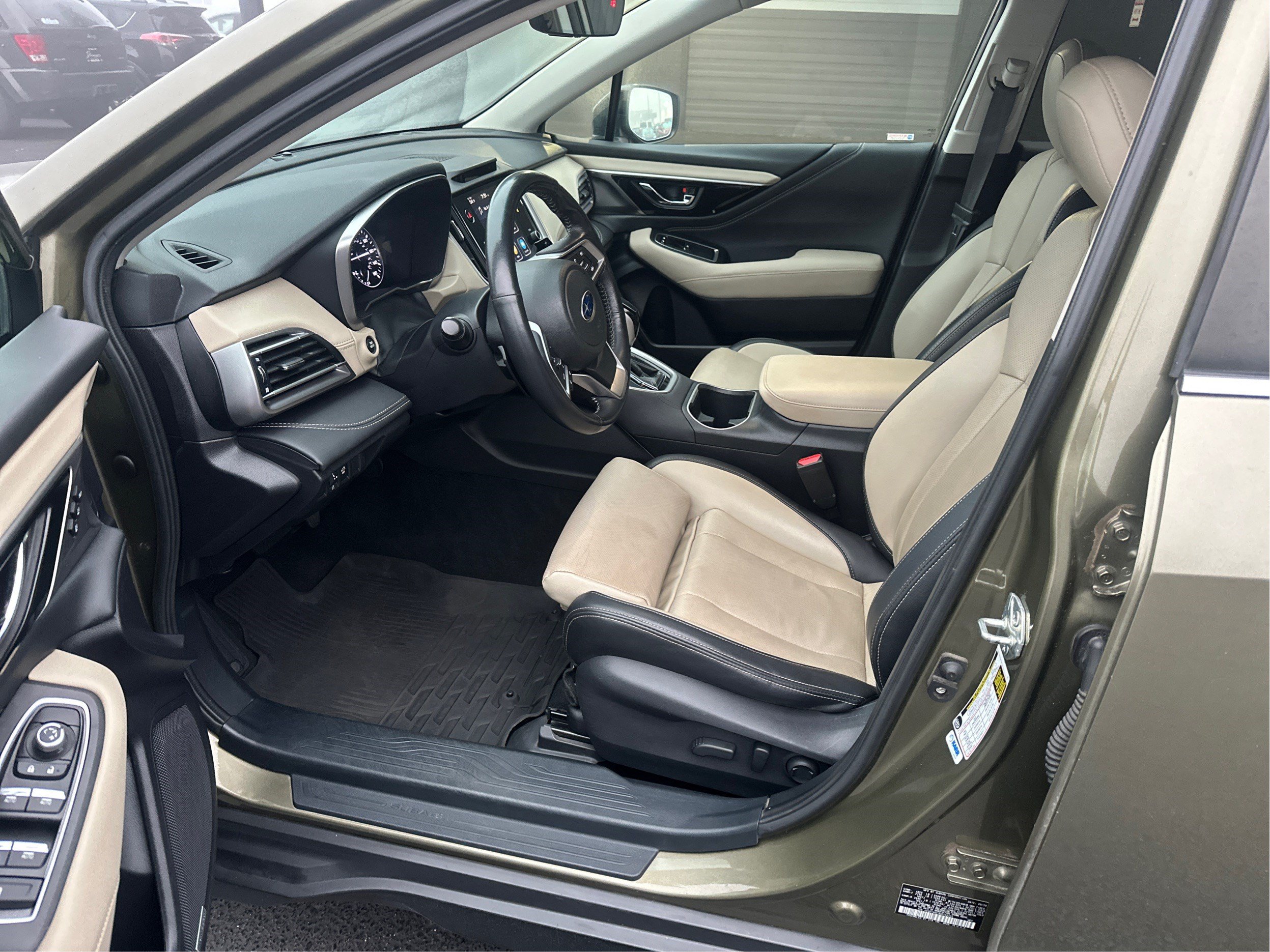 Used 2021 Subaru Outback Limited AWD/4WD image 9