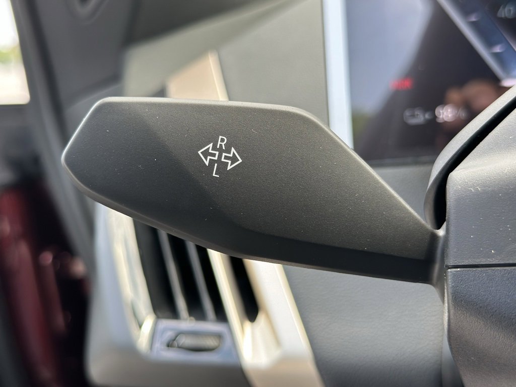 New 2026 BMW iX xDrive60 image 33