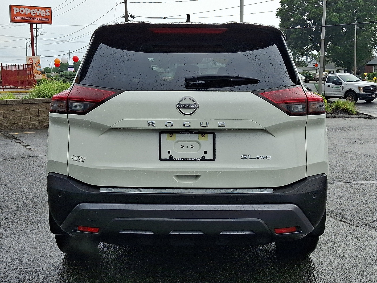 Used 2023 Nissan Rogue SL AWD/4WD image 6