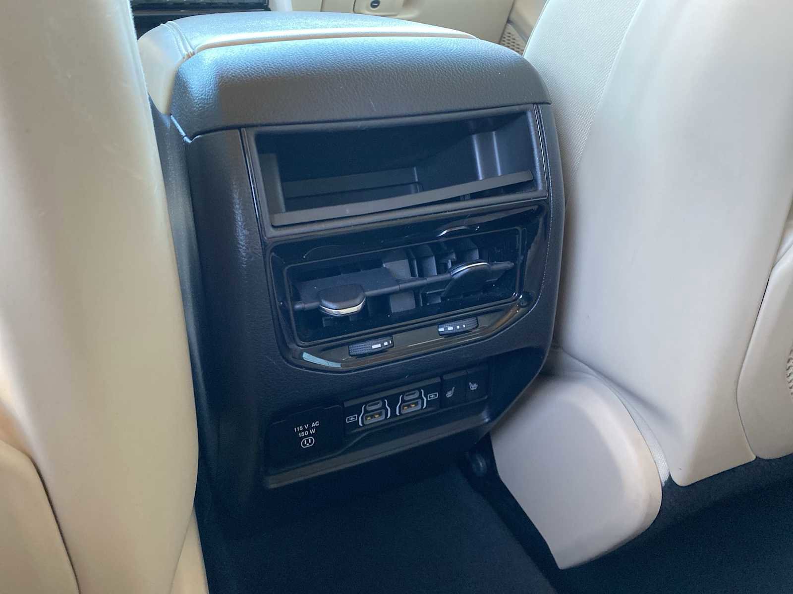 Certified 2022 Jeep Grand Cherokee Limited image 34