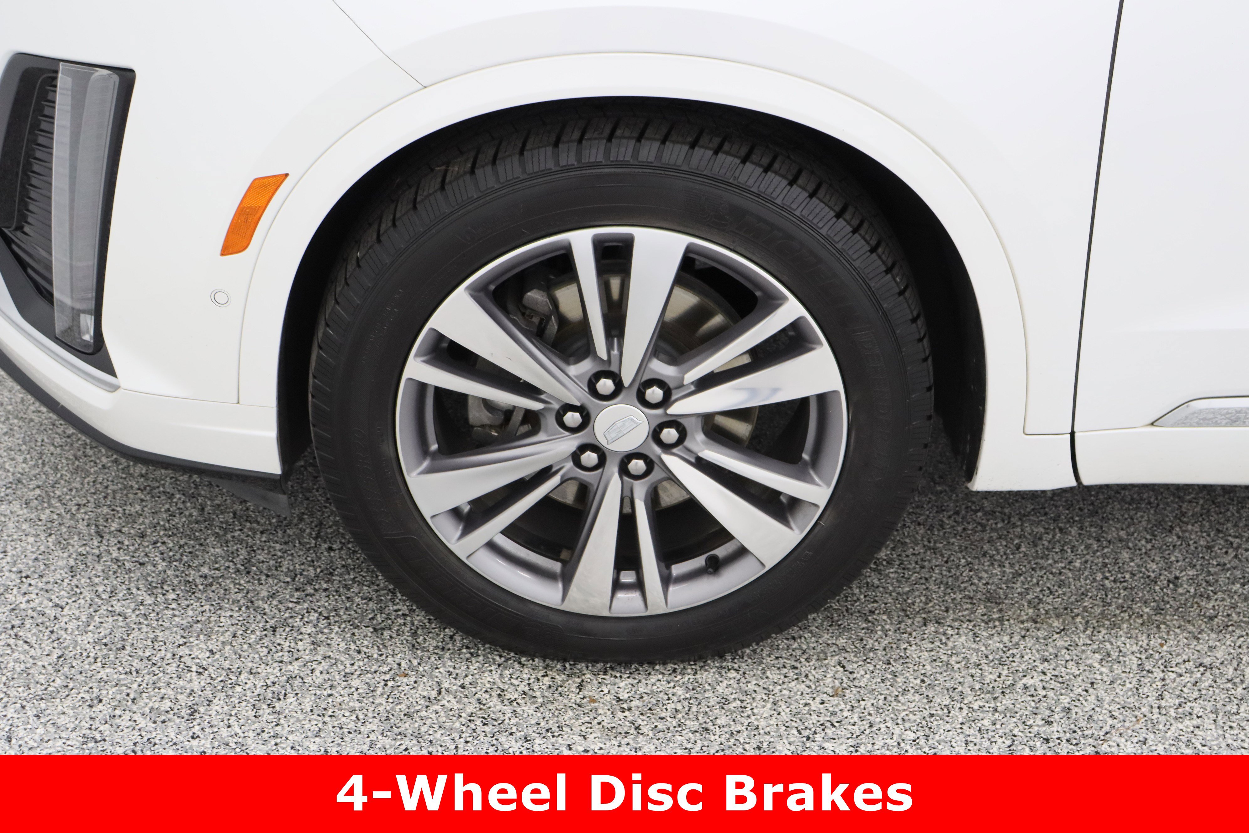 Used 2020 Cadillac XT6 Premium Luxury w/ Platinum Package image 11