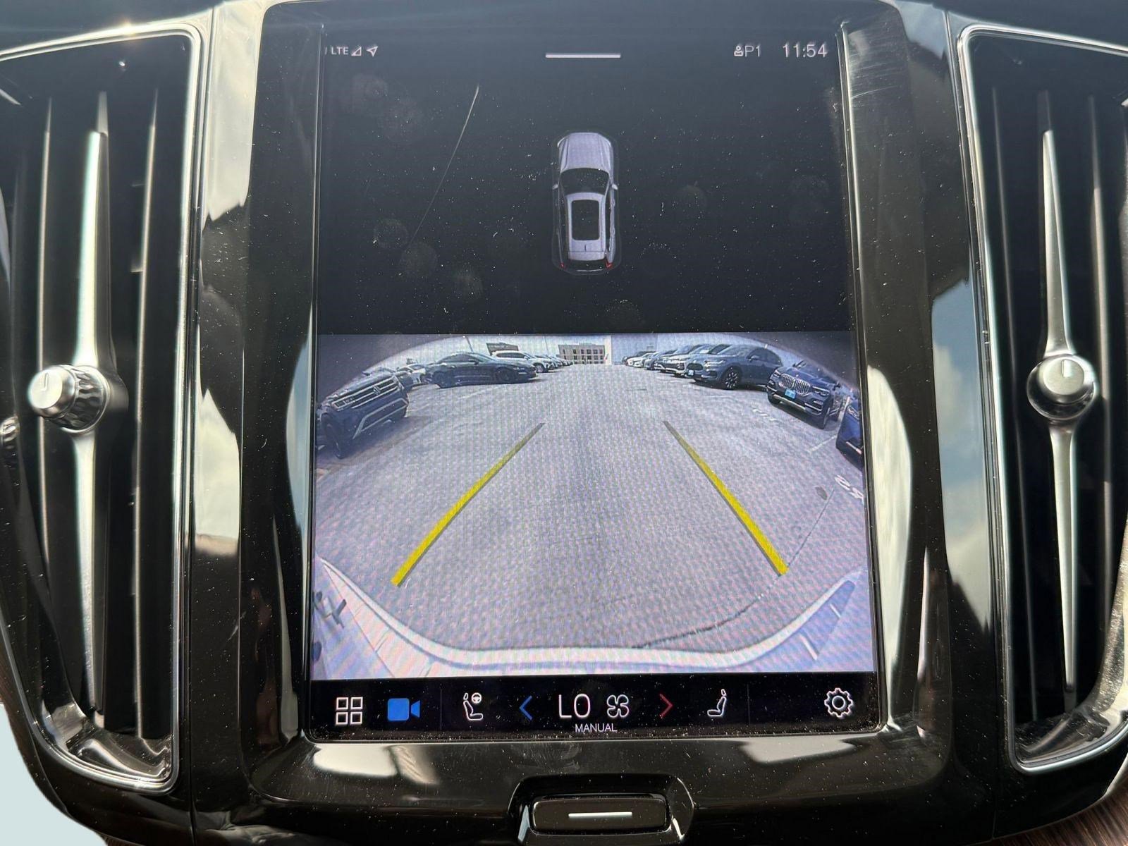 Used 2023 Volvo XC60 B5 Plus w/ Protection Package Premier image 27