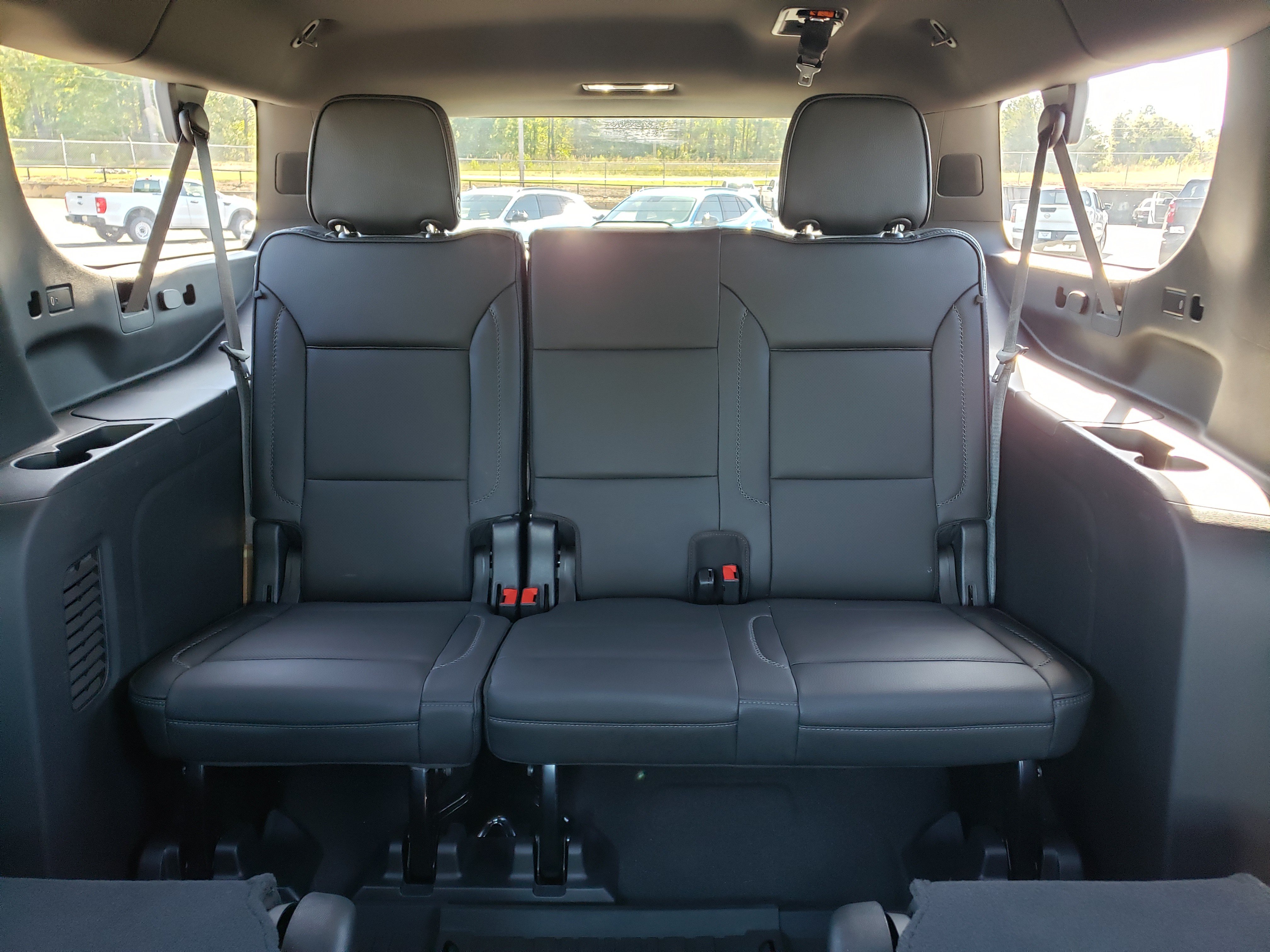 Used 2021 GMC Yukon XL Denali AWD/4WD image 32