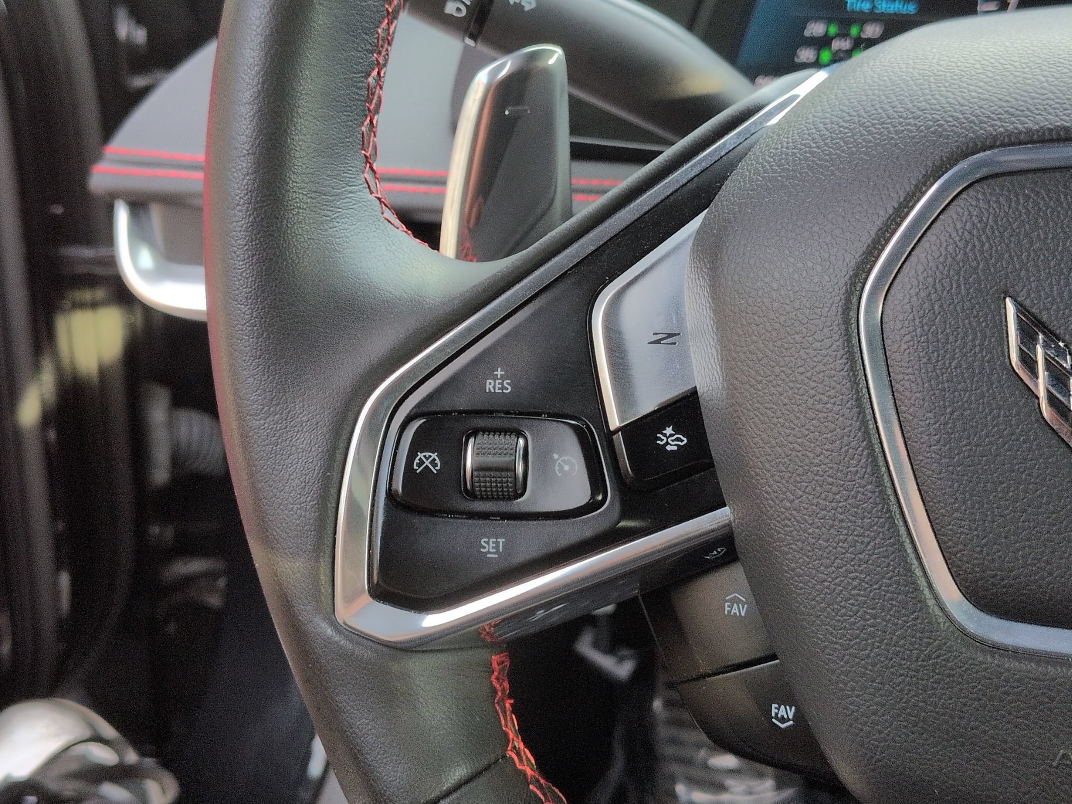 Used 2024 Chevrolet Corvette Stingray Preferred Cpe w/ Z51 Performance Package RWD image 18