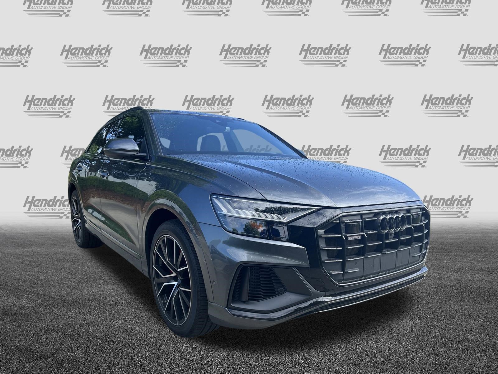 Used 2022 Audi Q8 Prestige AWD/4WD image 2