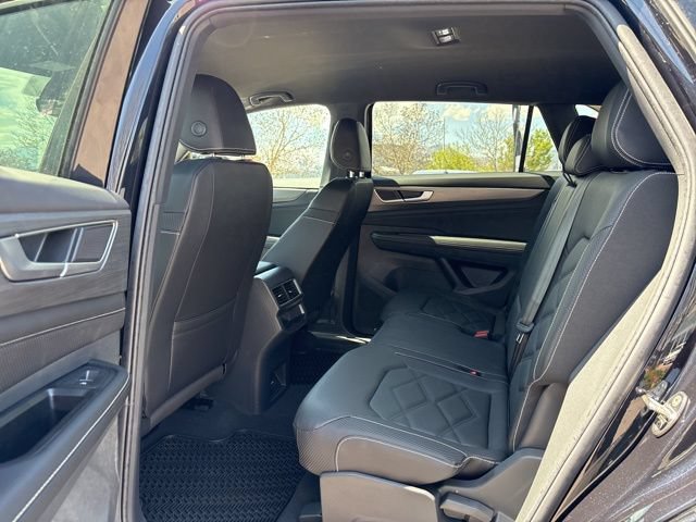 New 2026 Volkswagen Atlas Cross Sport SE AWD/4WD image 8