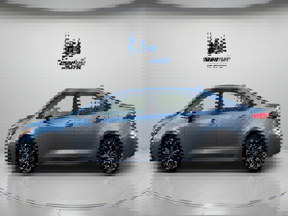 Used 2022 Toyota Corolla XSE image 8
