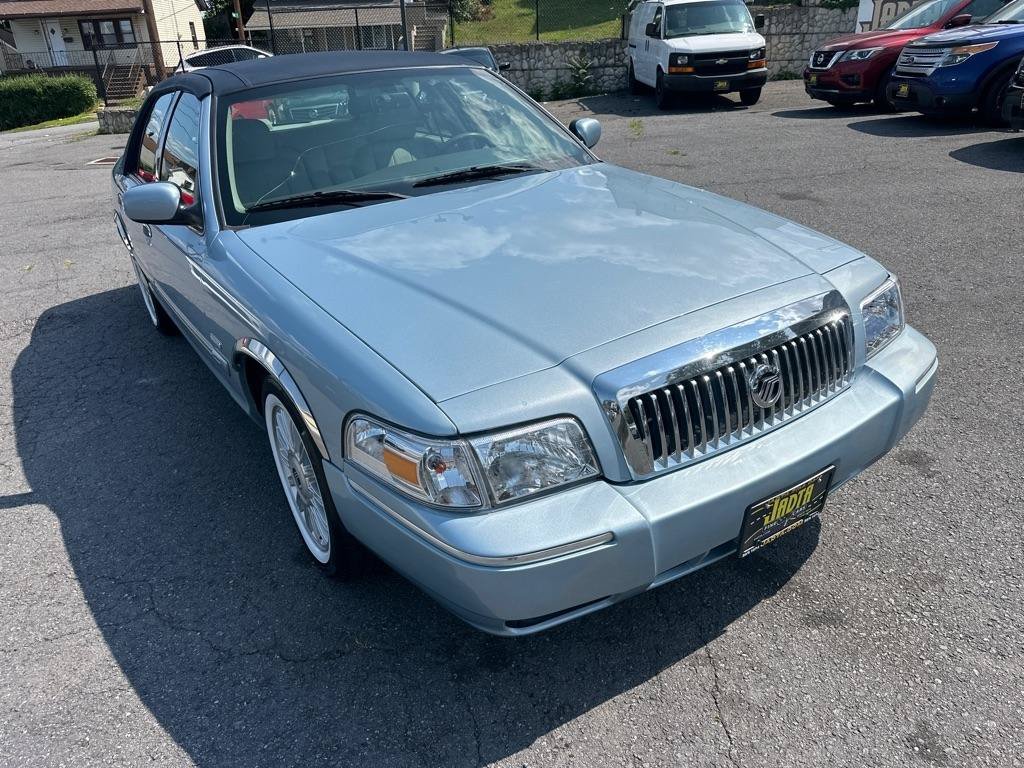 Used 2010 Mercury Grand Marquis LS RWD image 8