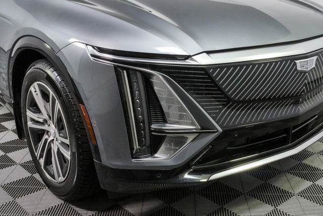 Used 2023 Cadillac Lyriq 2WD image 39
