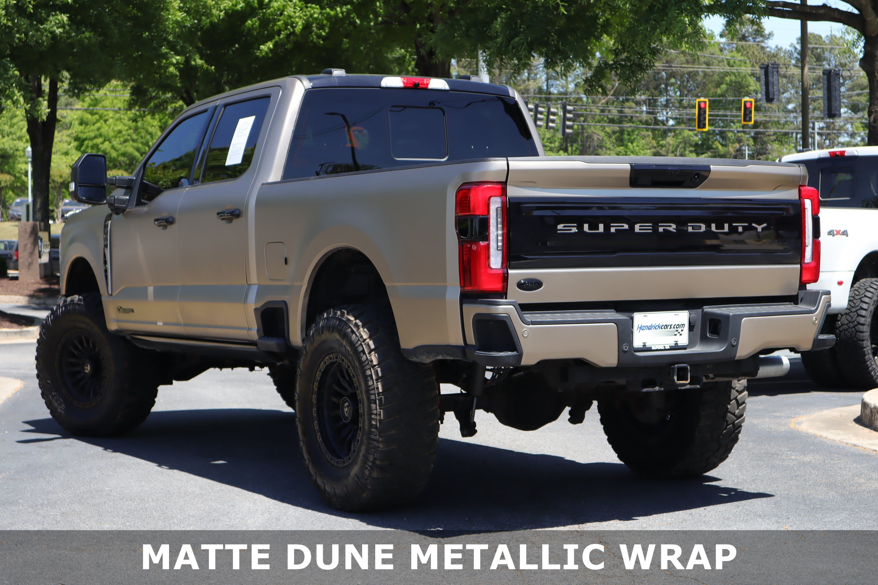 Used 2025 Ford F250 Platinum AWD/4WD video 3