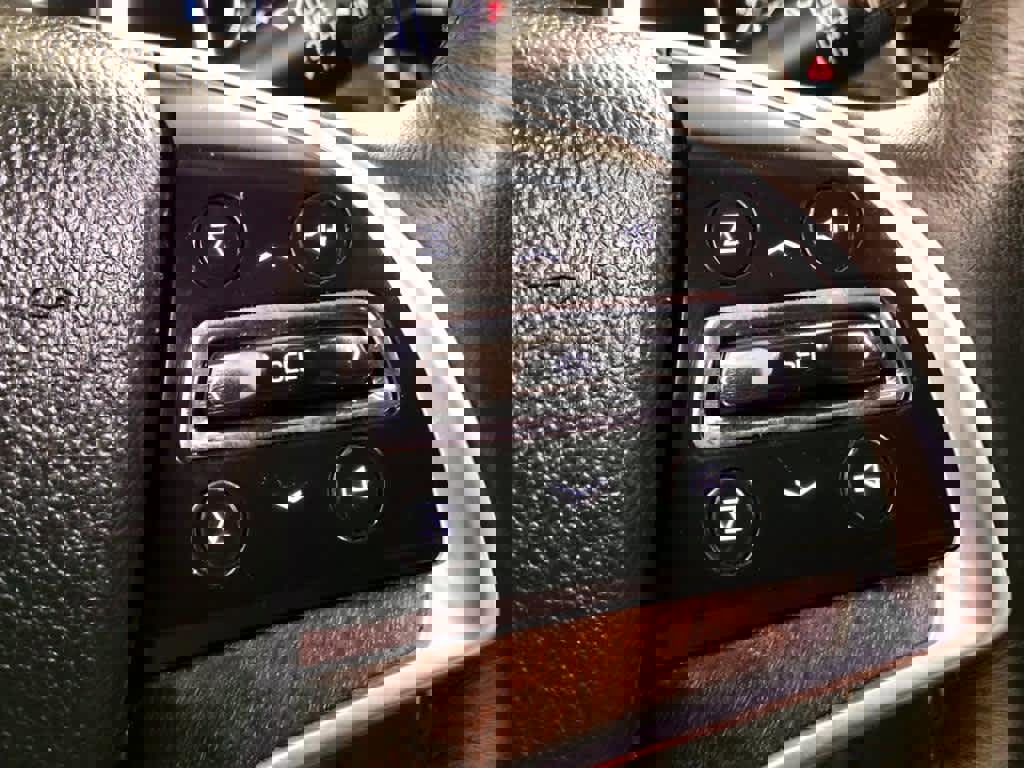 Used 2019 Cadillac XTS Luxury image 22