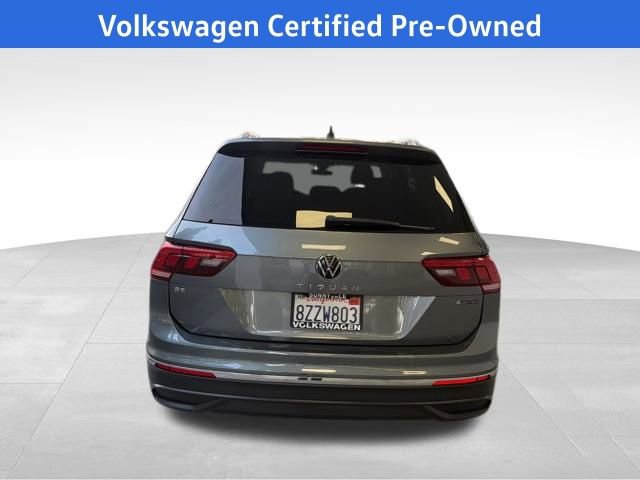 Certified 2022 Volkswagen Tiguan SE w/ Panoramic Sunroof Package image 5