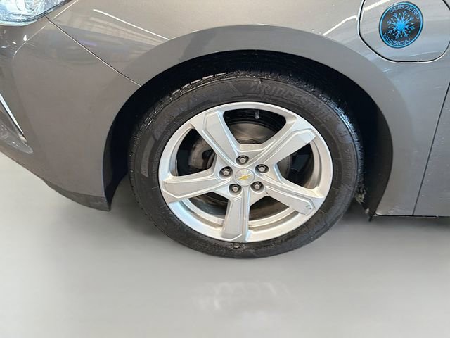 Used 2017 Chevrolet Volt LT w/ Comfort Package image 25