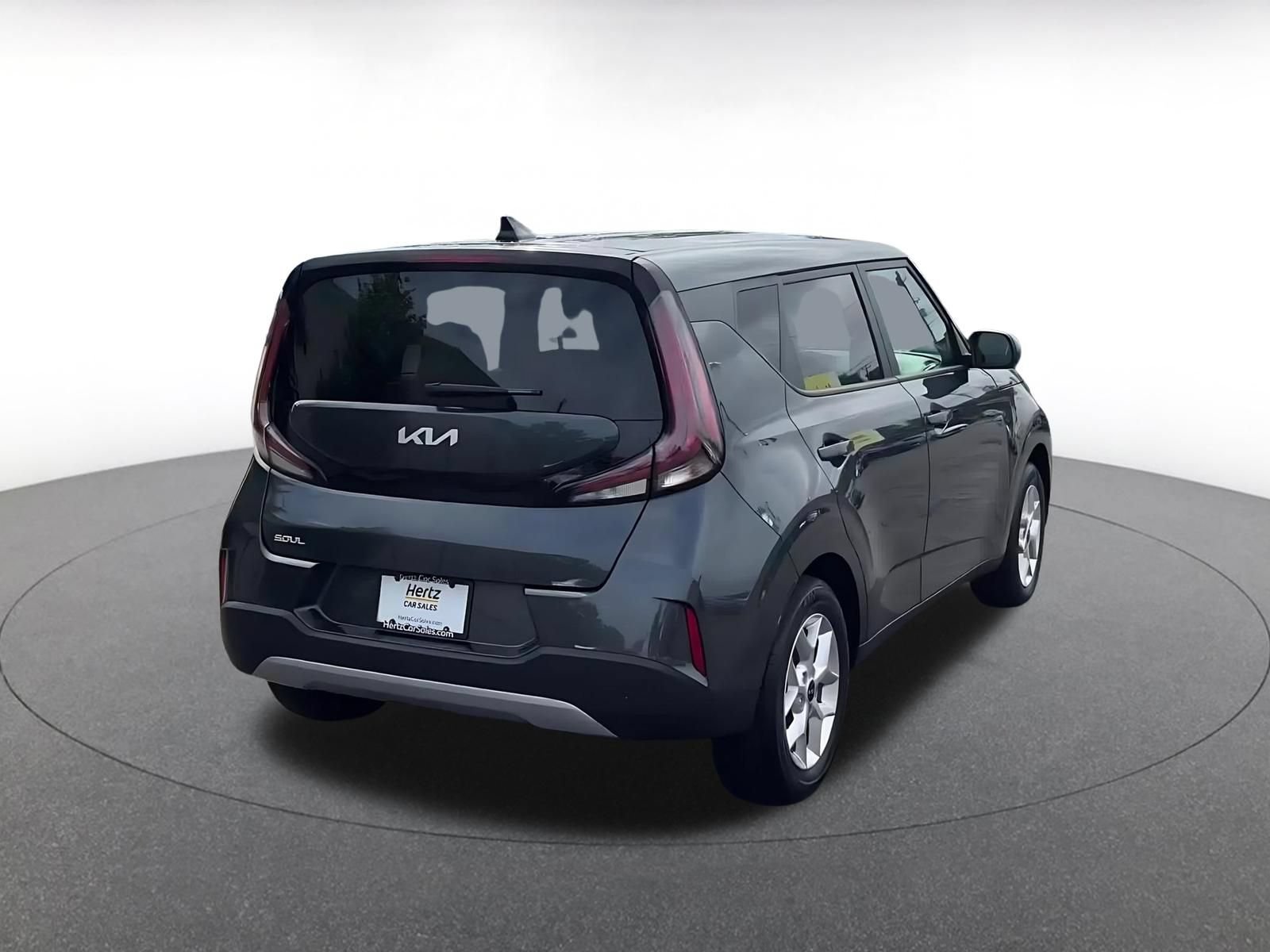 Used 2025 Kia Soul LX w/ LX Technology Package FWD image 14