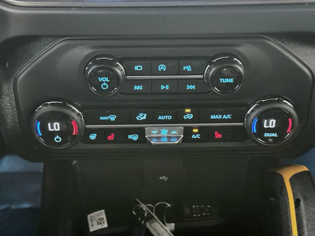 Used 2024 Ford Bronco Badlands AWD/4WD image 18