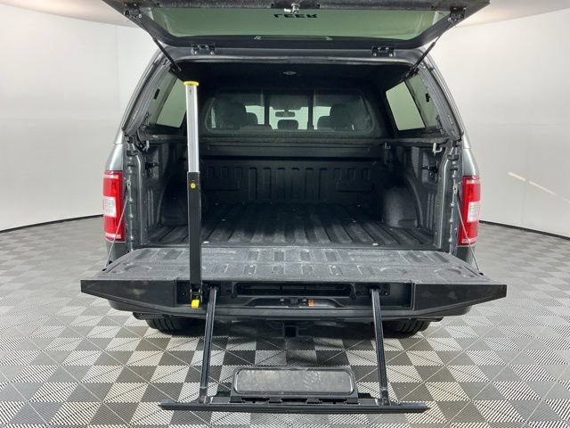 Used 2018 Ford F150 XLT w/ Equipment Group 302A Luxury AWD/4WD image 8