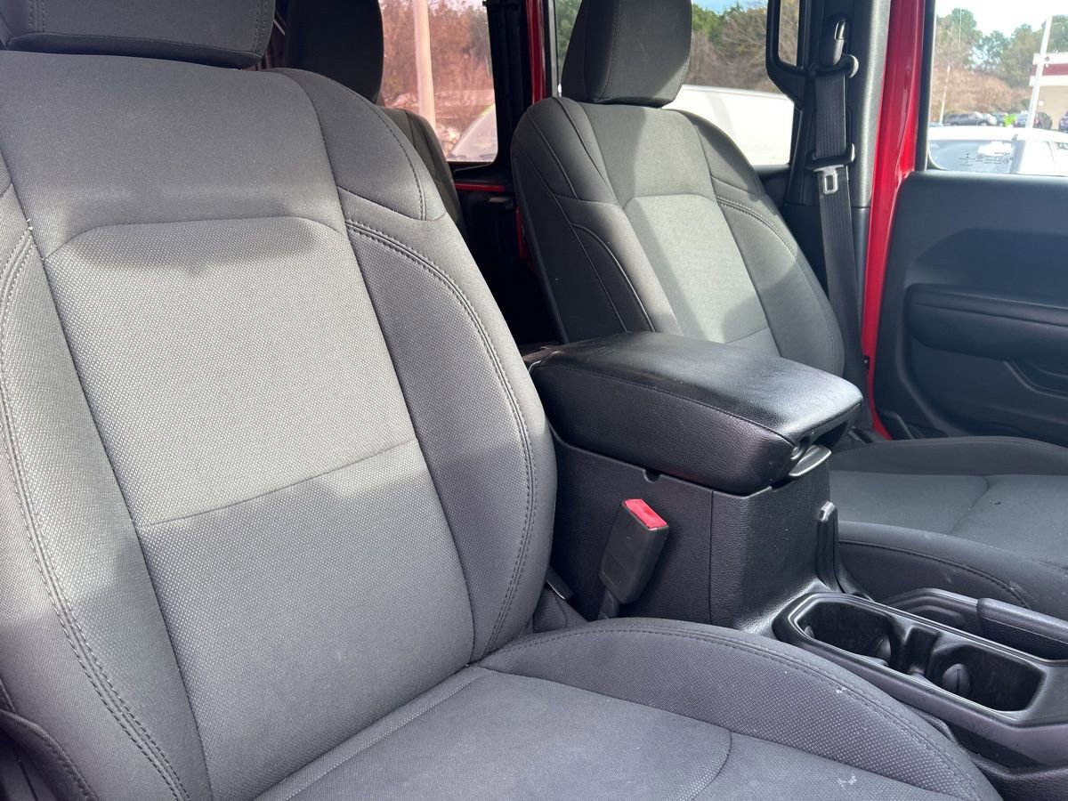 Used 2019 Jeep Wrangler Unlimited Sport S image 39