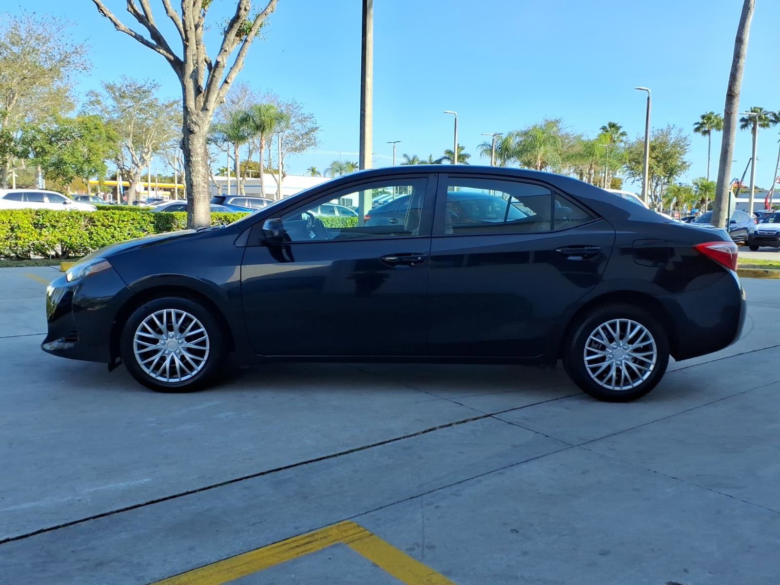 Used 2017 Toyota Corolla SE 50th Anniversary image 4