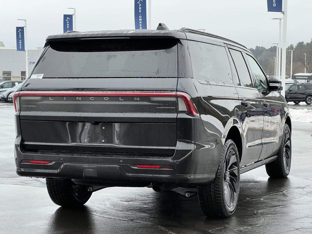 New 2026 Lincoln Navigator L Reserve w/ Jet Appearance Package image 10