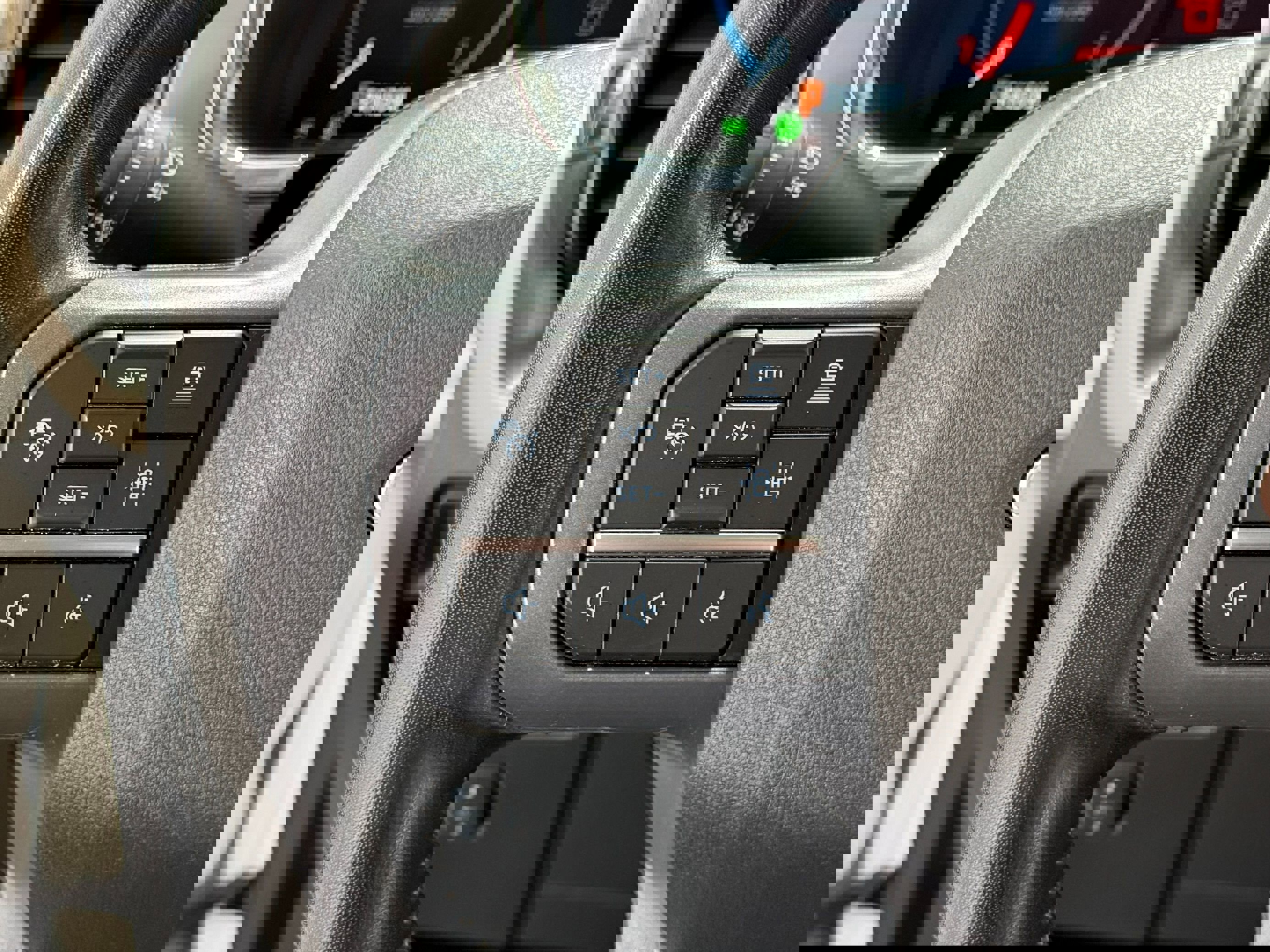 Used 2023 Ford F150 Lariat w/ Equipment Group 502A High image 18