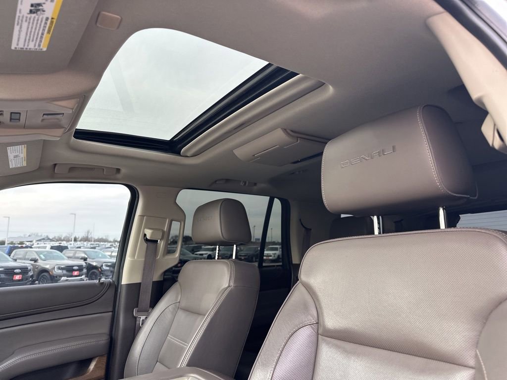 Used 2020 GMC Yukon Denali w/ Denali Ultimate Package image 17