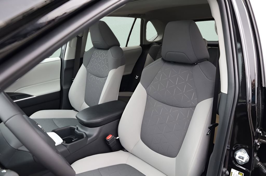 New 2025 Toyota RAV4 XLE w/ Convenience Package image 8