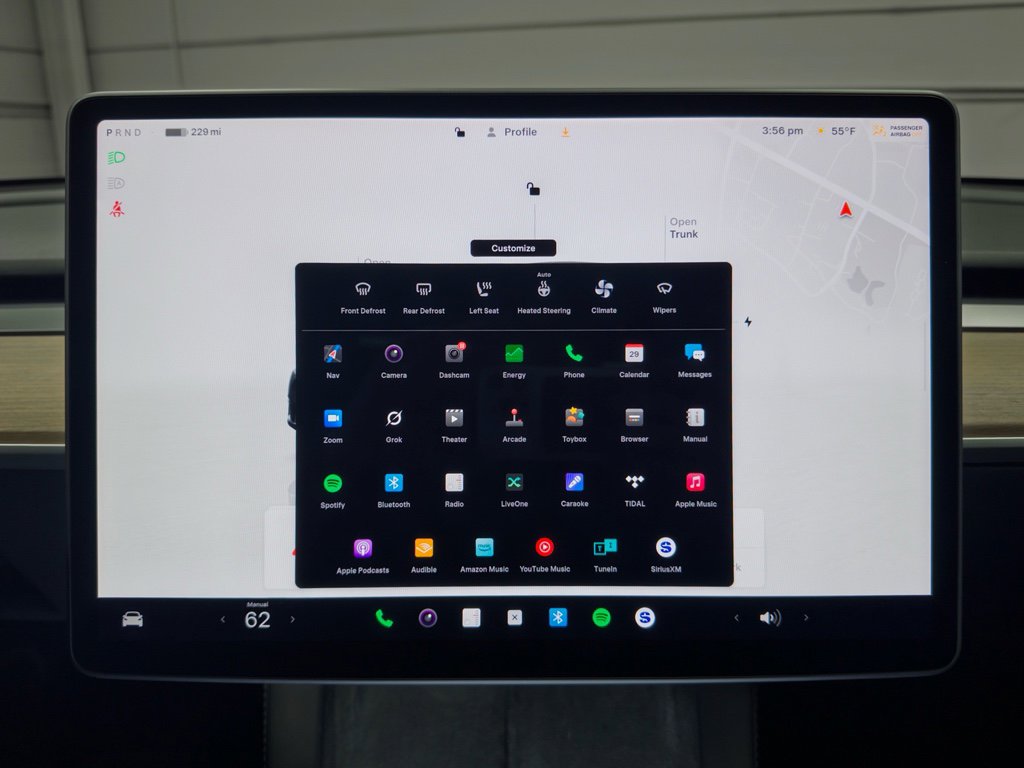 Used 2025 Tesla Model Y Long Range image 12