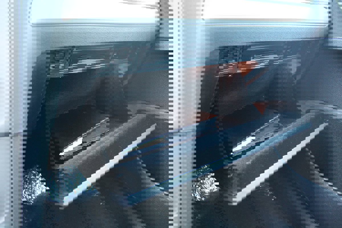 Used 2015 Volkswagen Golf Launch Edition image 26