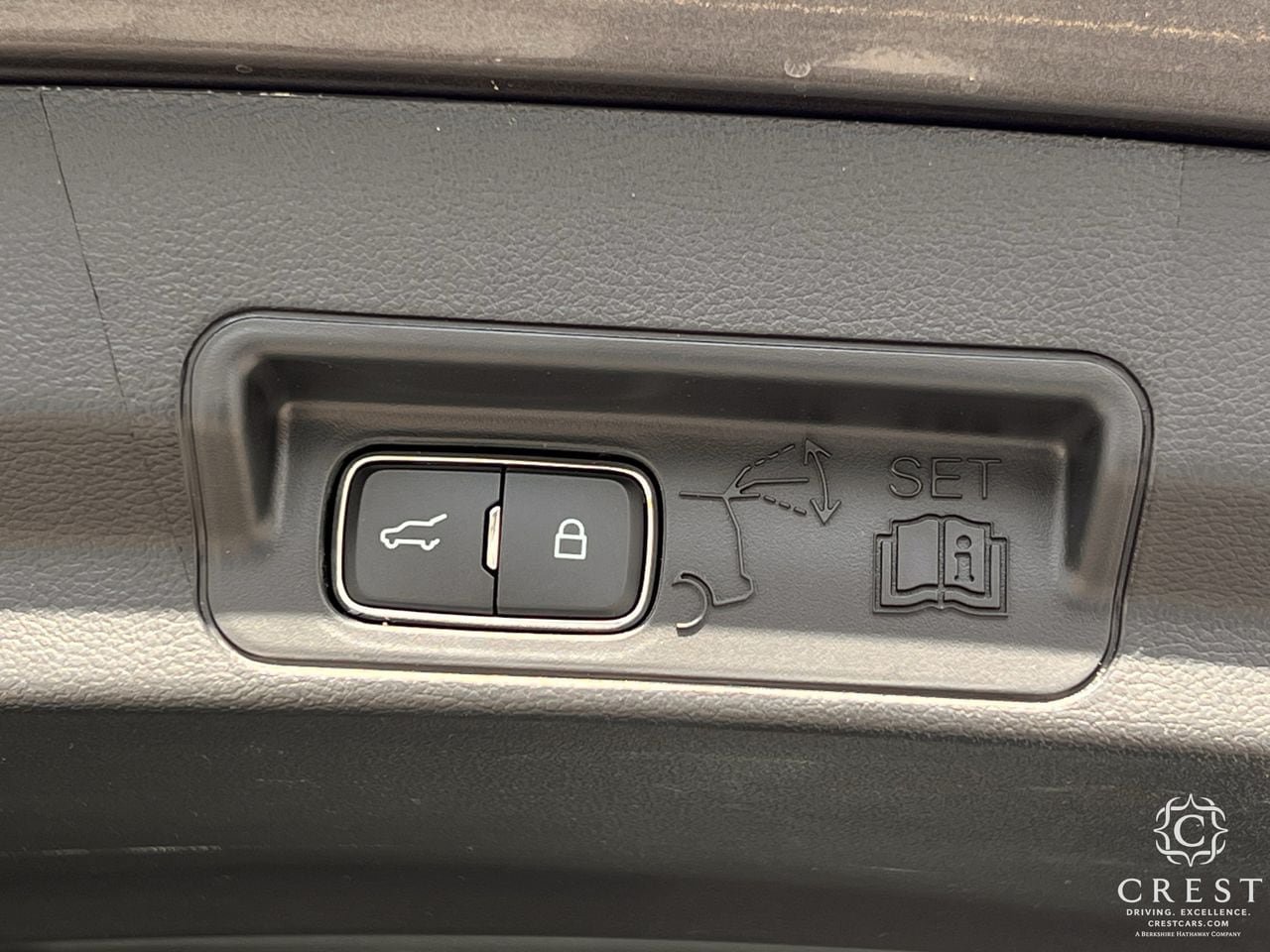 Used 2025 Ford Explorer ST AWD/4WD image 26