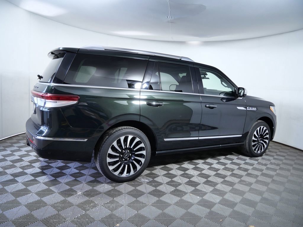 Certified 2022 Lincoln Navigator Black Label image 9