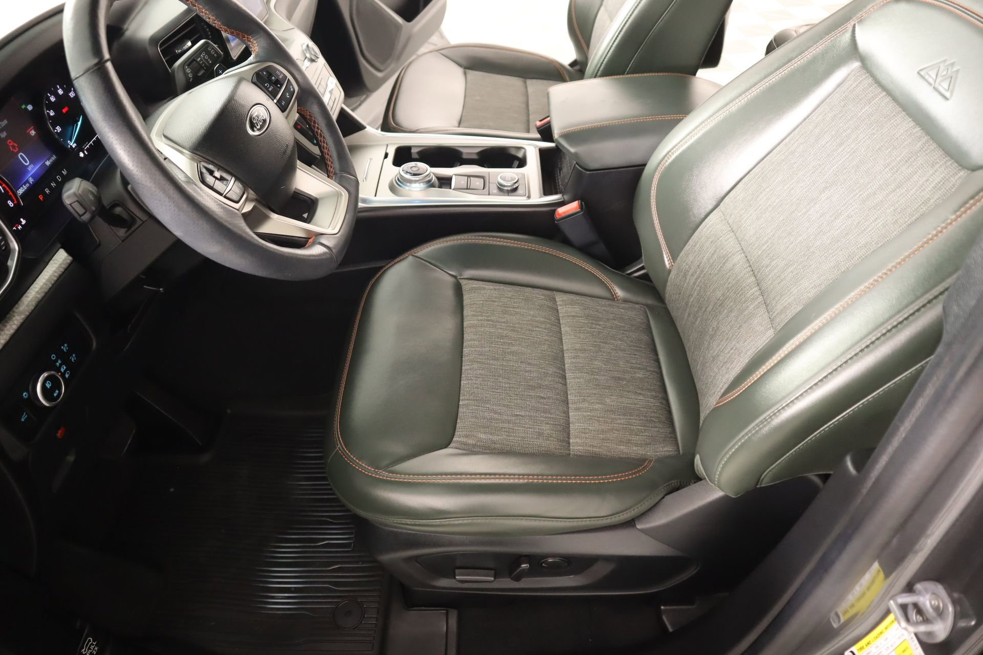 Used 2024 Ford Explorer Timberline w/ Timberline Technology Package image 12