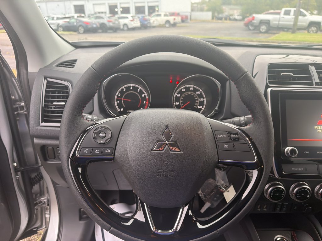 New 2027 Mitsubishi Outlander Sport LE AWD/4WD image 17