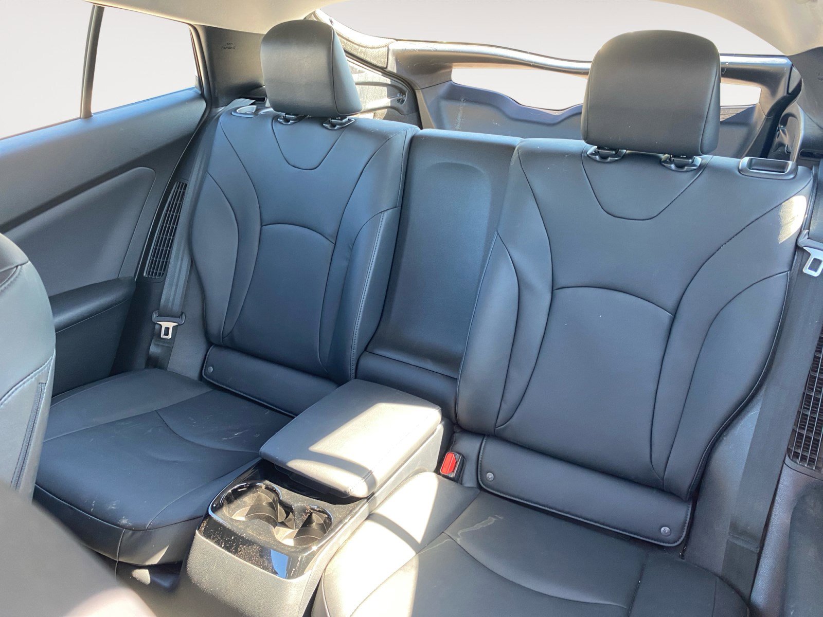 Used 2018 Toyota Prius Prime Premium image 11