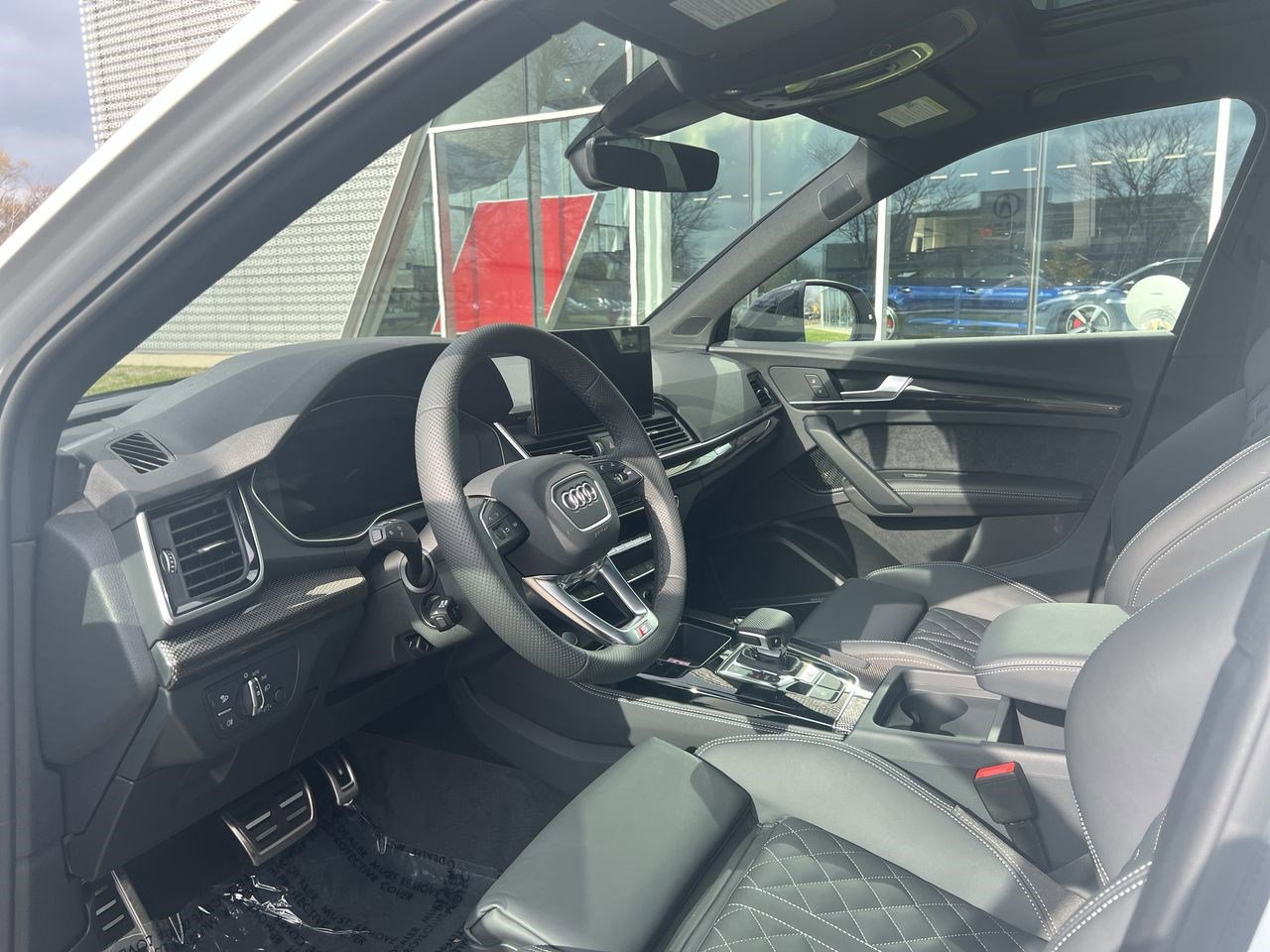New 2025 Audi SQ5 Premium Plus image 2