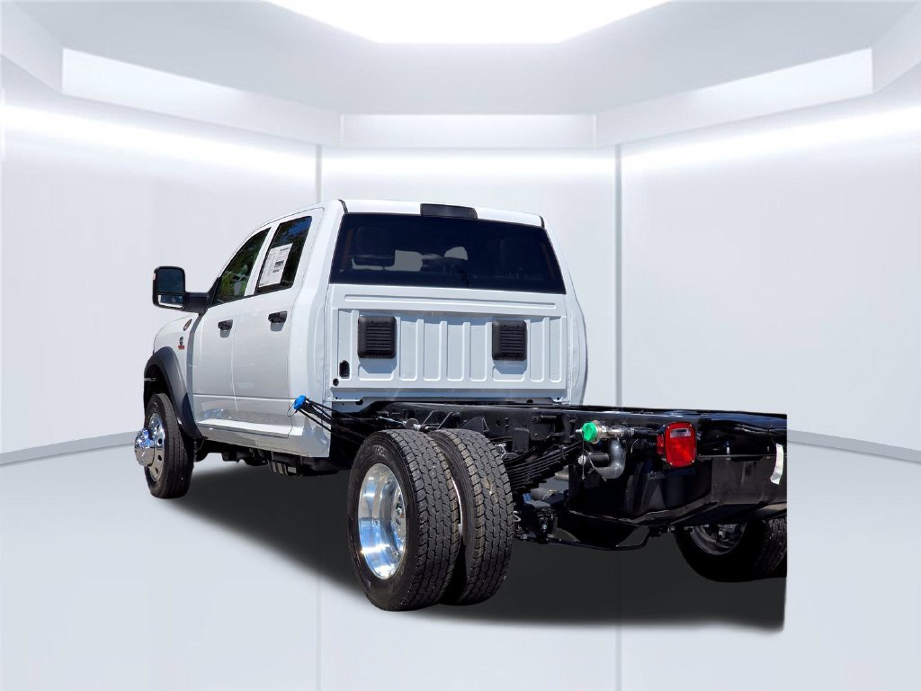 New 2026 RAM 5500 Tradesman w/ Chrome Appearance Group AWD/4WD image 41