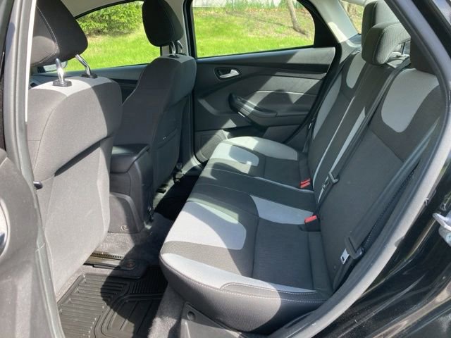Used 2012 Ford Focus SE FWD image 21