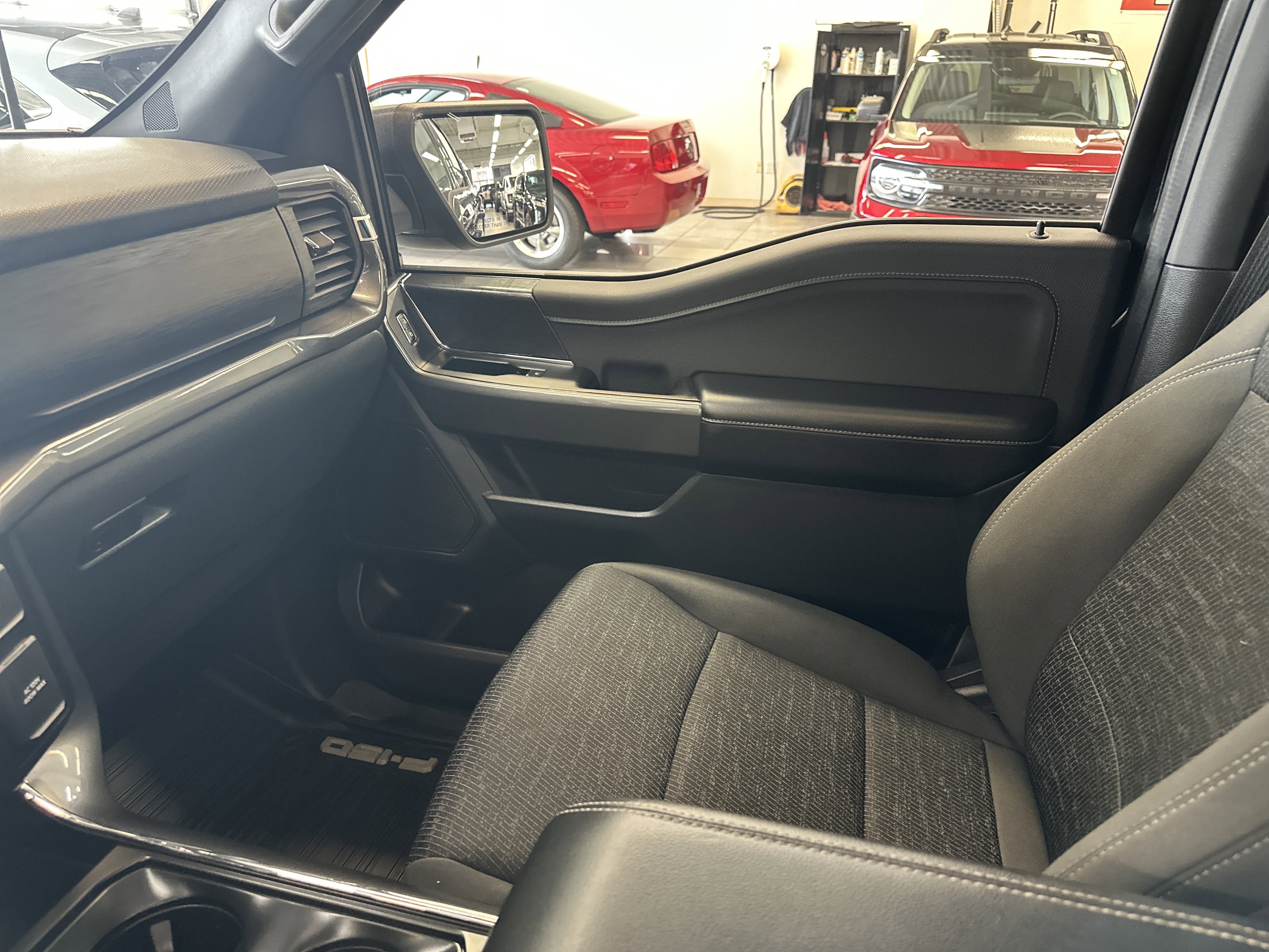 Used 2023 Ford F150 XLT w/ Equipment Group 302A High image 29