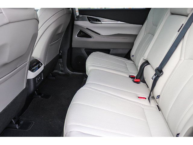 New 2027 INFINITI QX60 Luxe w/ Family Package AWD/4WD image 20