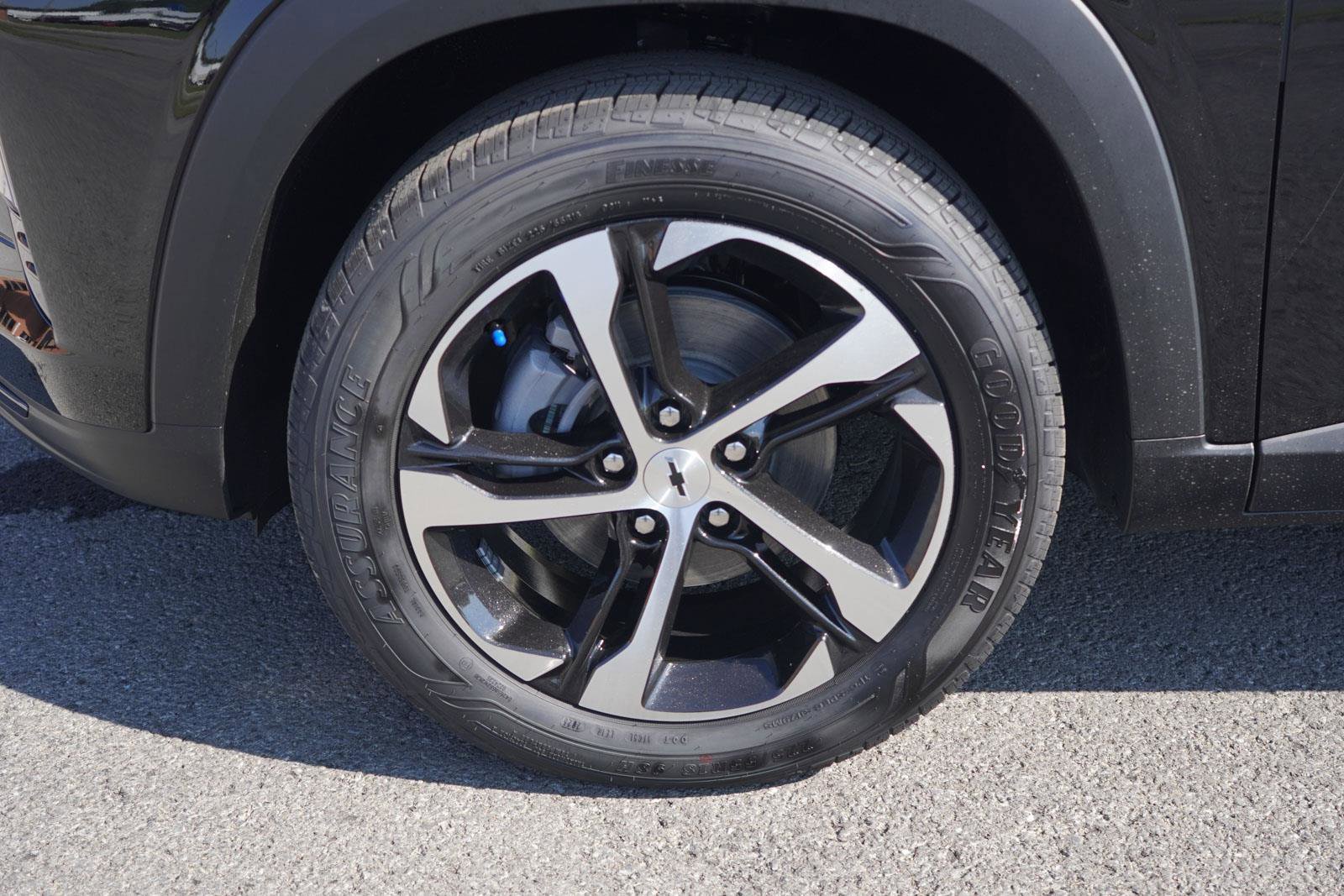 New 2026 Chevrolet Trax RS w/ Sunroof Package image 10