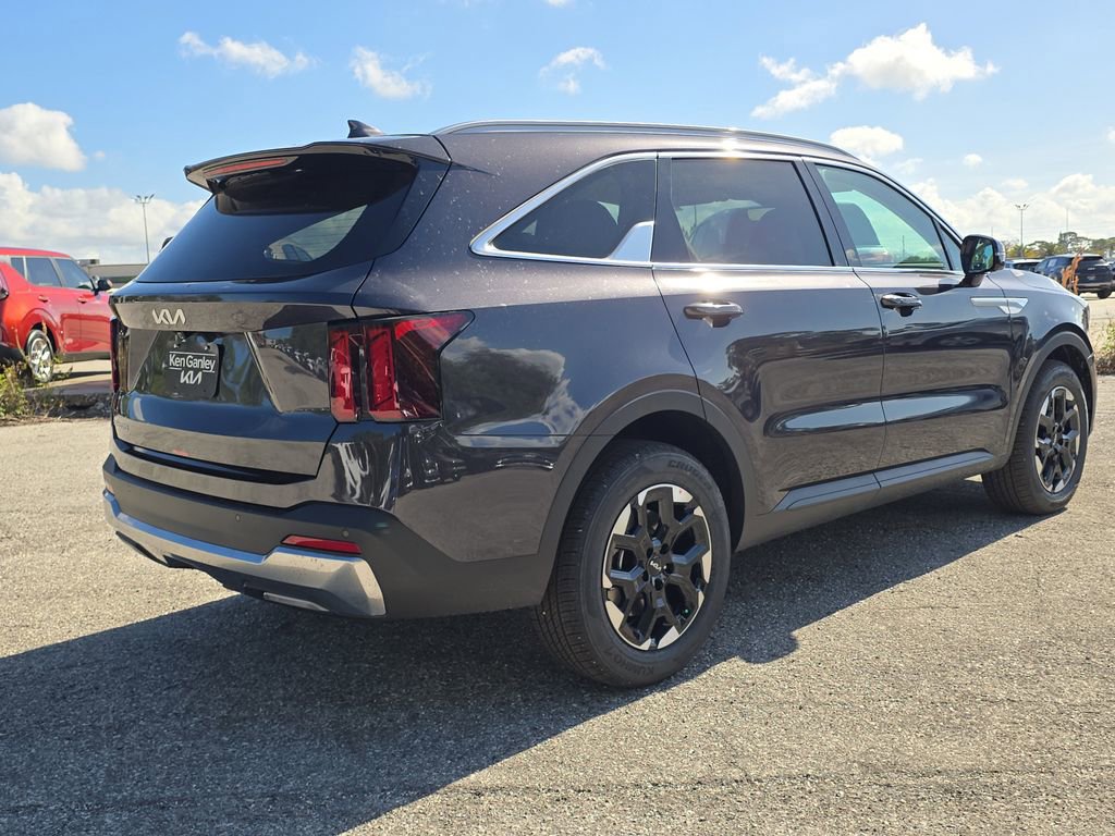New 2026 Kia Sorento S image 8