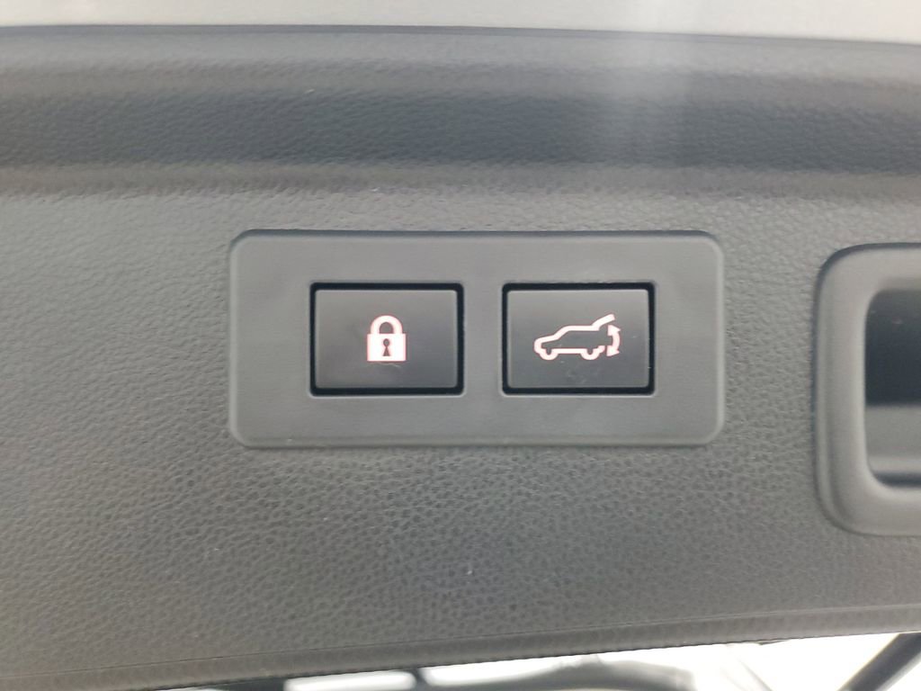 Used 2021 Subaru Forester Limited image 11