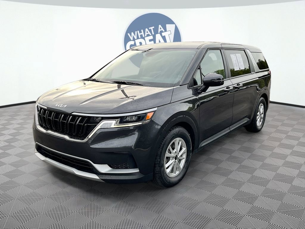 Certified 2024 Kia Carnival LX image 1