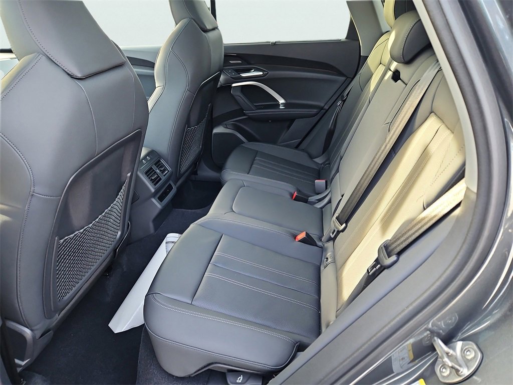 New 2025 Audi Q5 Premium Plus image 24