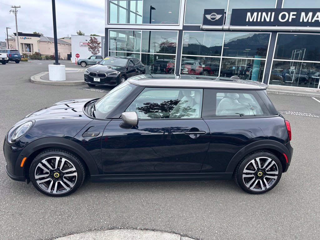 Used 2024 MINI Cooper SE FWD image 2