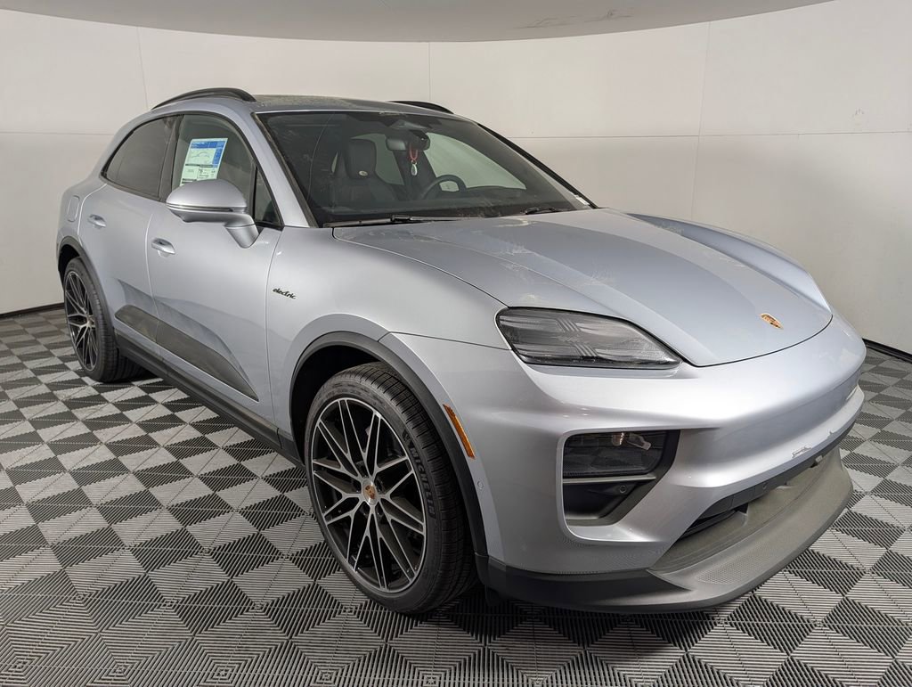 New 2026 Porsche Macan 4 Electric image 9