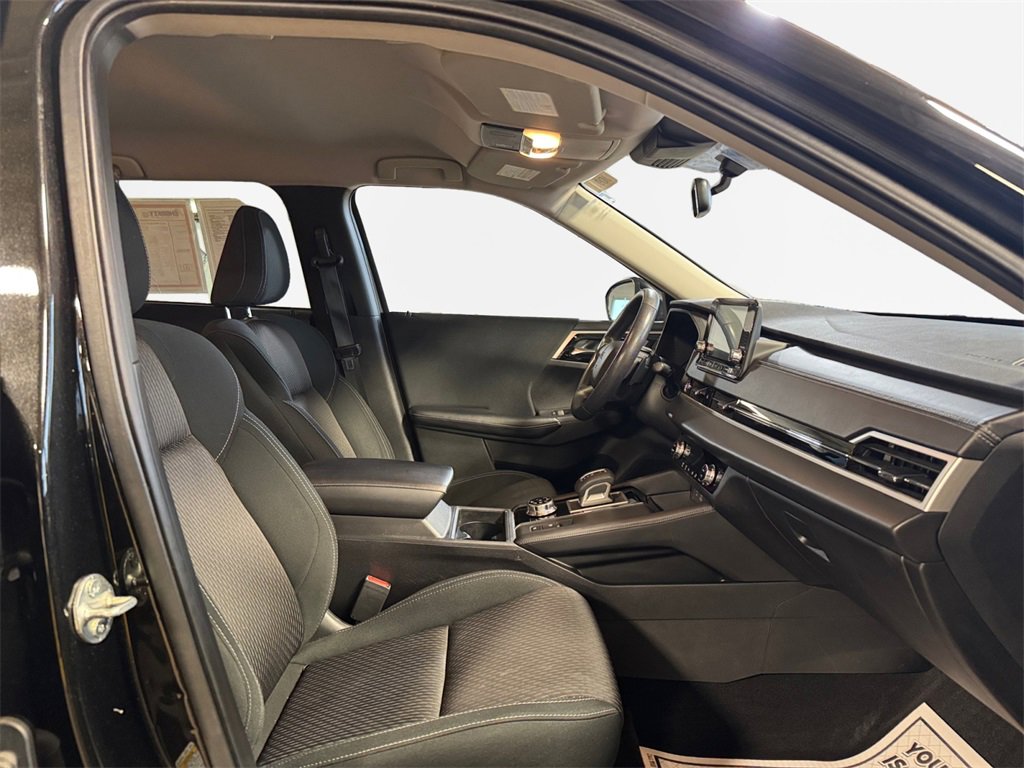 Used 2022 Mitsubishi Outlander ES image 26