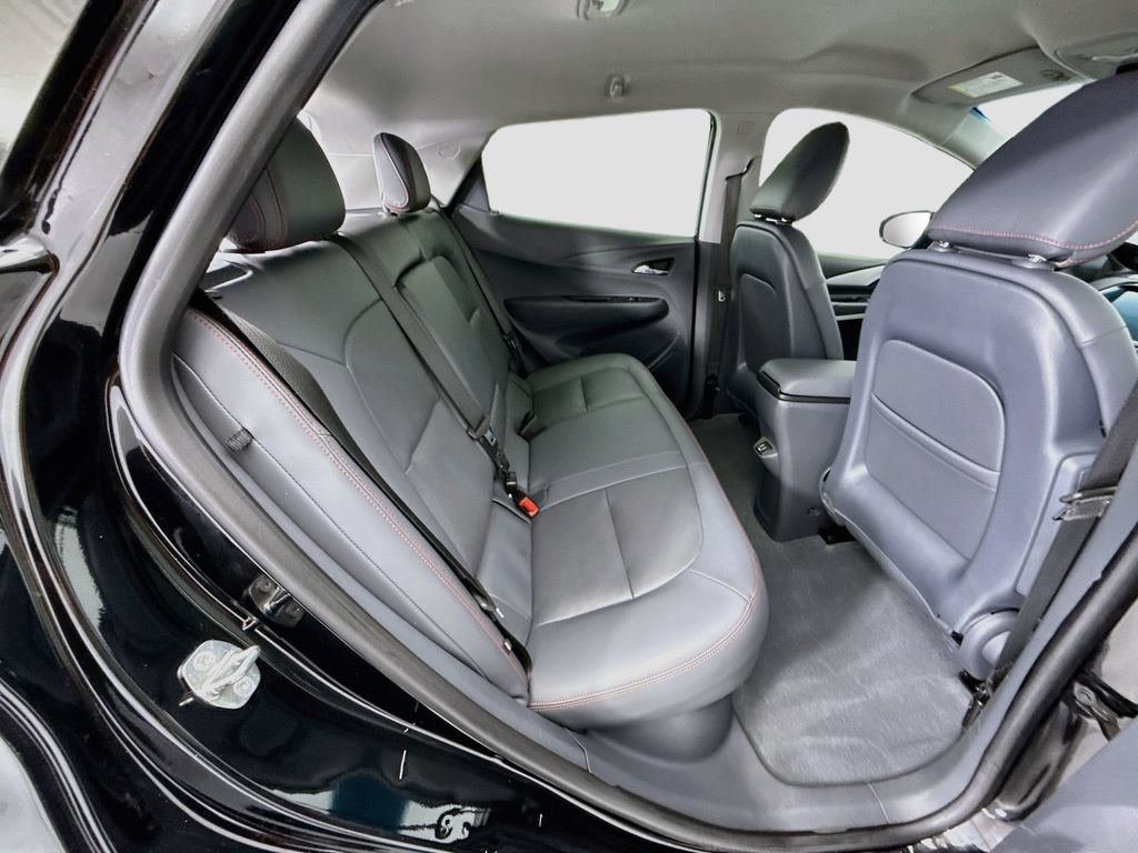 Used 2019 Chevrolet Bolt Premier w/ Infotainment Package FWD image 20